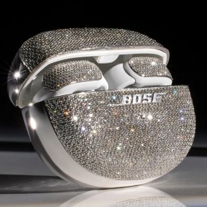 Bose 60周年活动 下单抽封面款 价值近$9,000